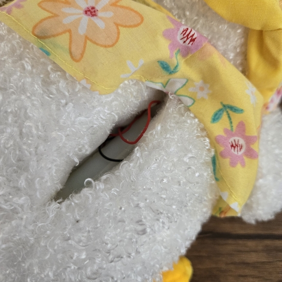 Chrisha Playful Plush 13" Duck Plush Hand Puppet Quacking Stuffed Animal - Picture 8 of 11